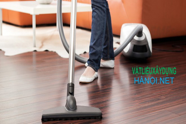 5 cách vệ sinh sàn gỗ công nghiệp sáng bóng