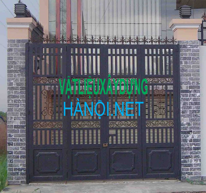 cửa sắt bị kẹt không mở được