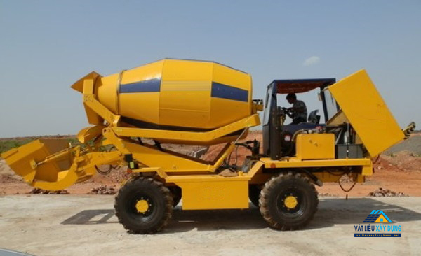 Máy trộn bê tông tự do